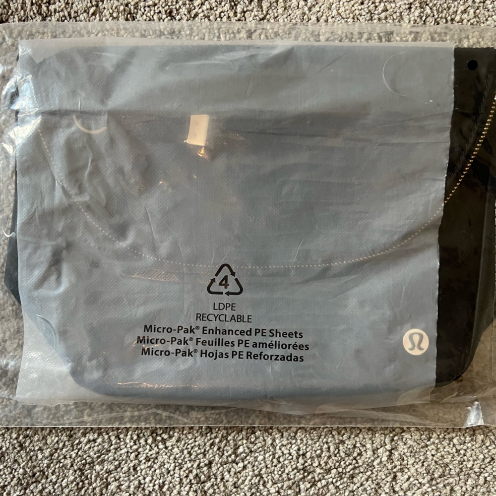 Lululemon All Night Festival Bag
